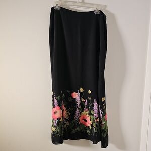 Jones New York Y2K Black and Pink‎ floral maxi Skirt. Size 12. Side Zipper.